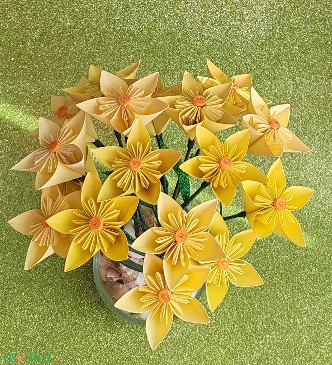 Papír nárcisz Nőnapra, Anyák napjára - otthon & életmód - dekoráció - virágdísz és tartó - csokor & virágdísz - Meska.hu