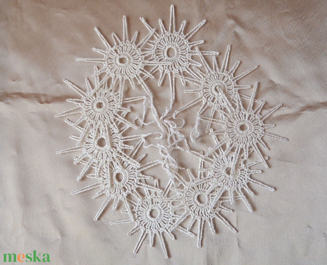 Horgolt csillag,karácsonyfadísz - karácsony - karácsonyi lakásdekoráció - karácsonyfadíszek - Meska.hu