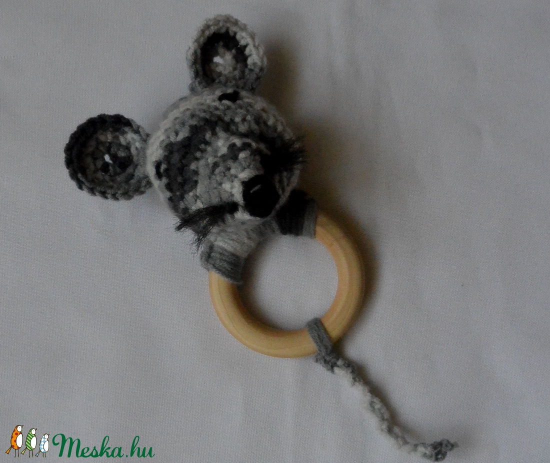 Lecsó a horgolt rágóka - játék & sport - 3 éves kor alattiaknak - rágóka - Meska.hu