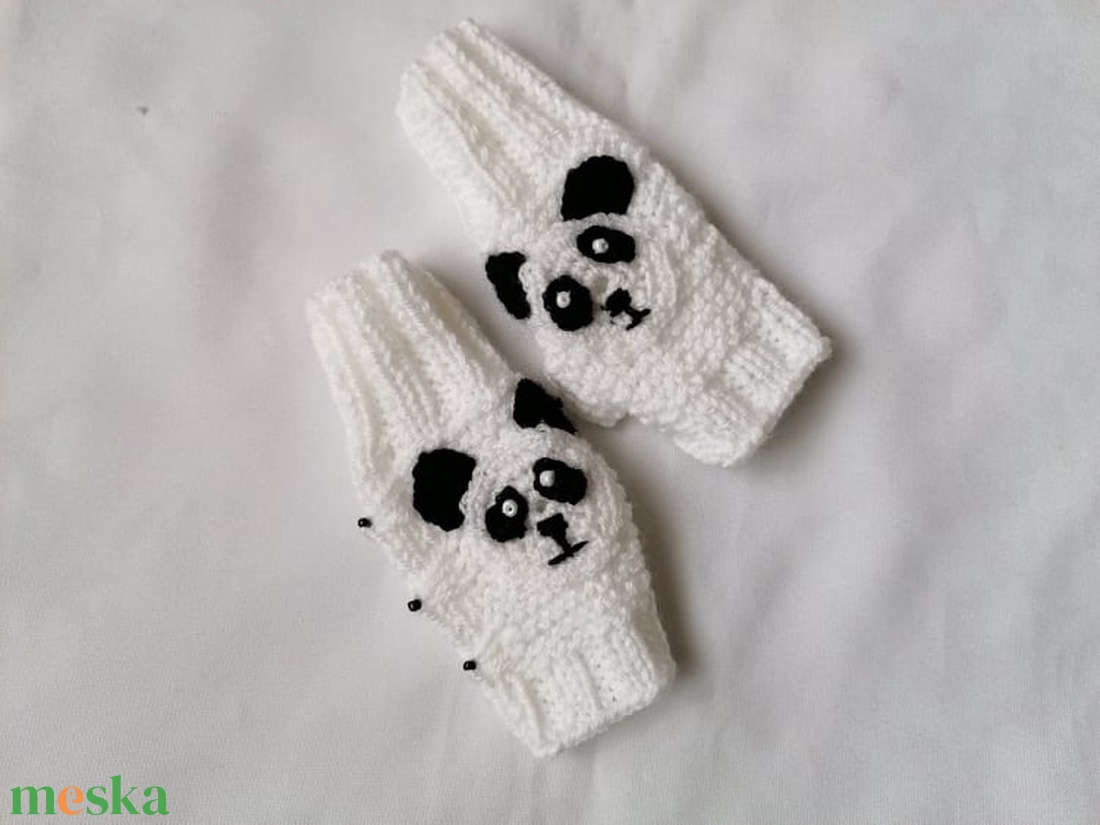 Panda macis horgolt gyerek kézmelegítő.újjatlan kesztyű - ruha & divat - sál, sapka, kendő - kesztyű - Meska.hu Panda macis horgolt gyerek kézmelegítő.újjatlan kesztyű - ruha & divat - sál, sapka, kendő - kesztyű - Meska.hu