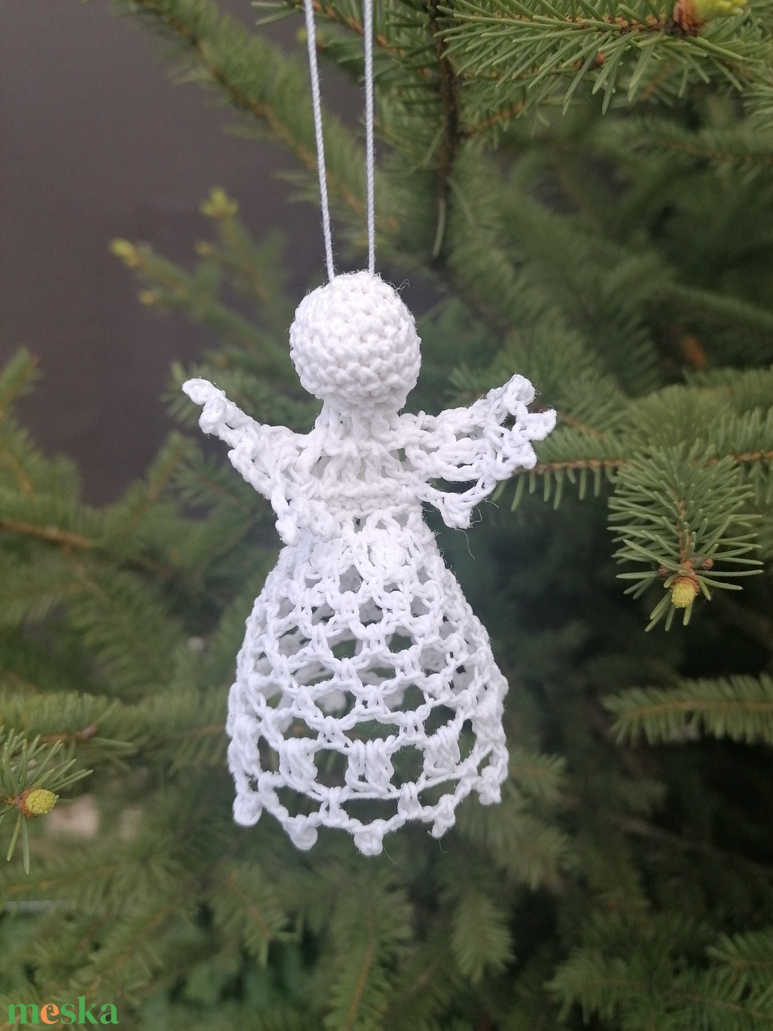 Horgolt angyalka, karácsonyfadísz  - karácsony - karácsonyi lakásdekoráció - karácsonyfadíszek - Meska.hu