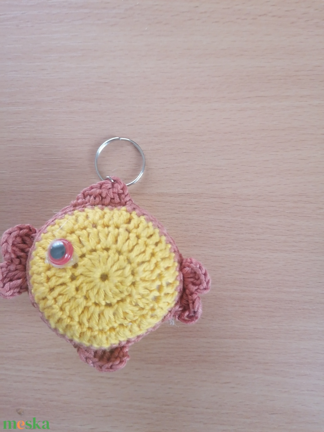 Horgolt halacska kulcstartó, táska dísz  - játék & sport - plüssállat & játékfigura - hal - Meska.hu