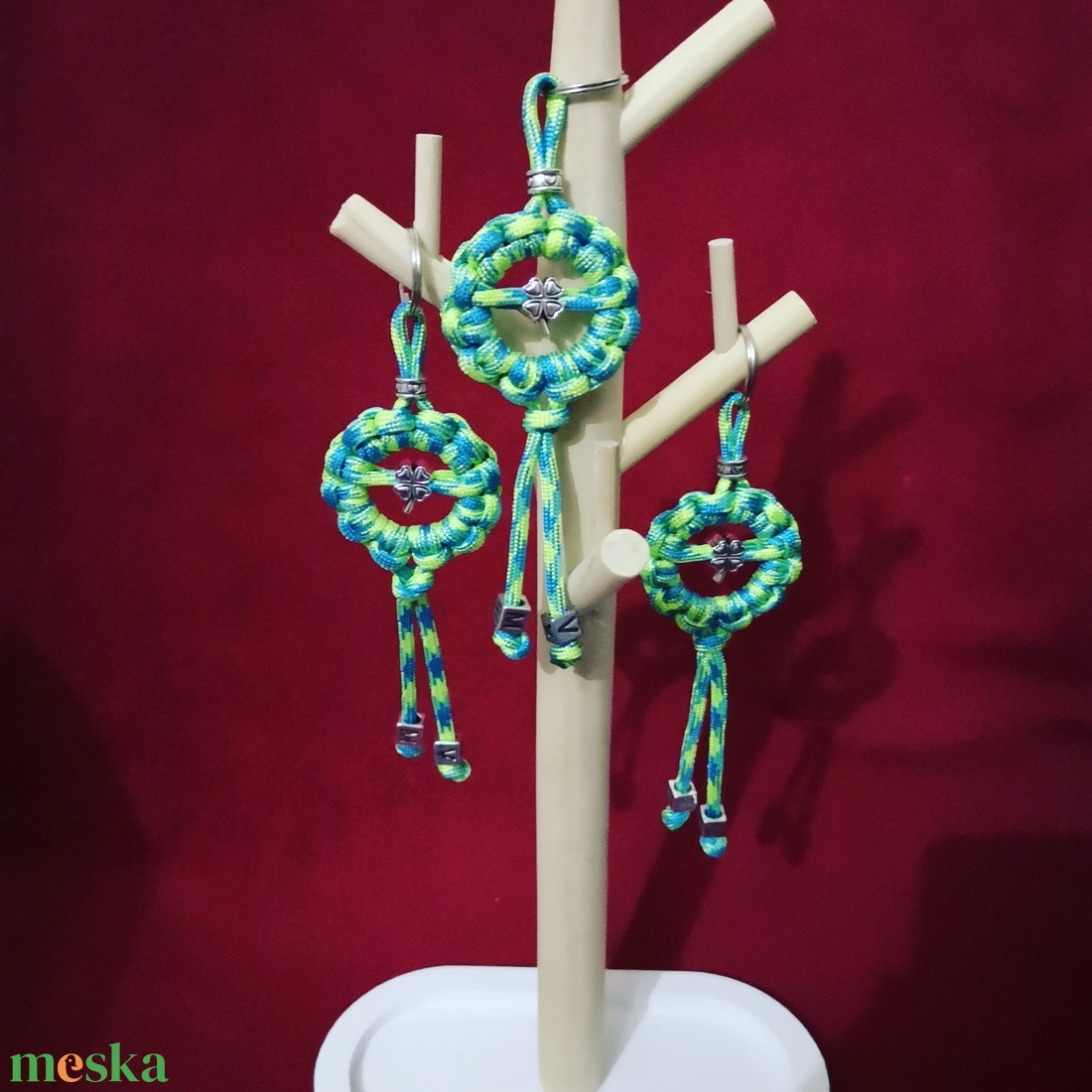 Paracord fityegő Álomfogó - táska & tok - kulcstartó & táskadísz - kulcstartó - Meska.hu Paracord fityegő Álomfogó - táska & tok - kulcstartó & táskadísz - kulcstartó - Meska.hu