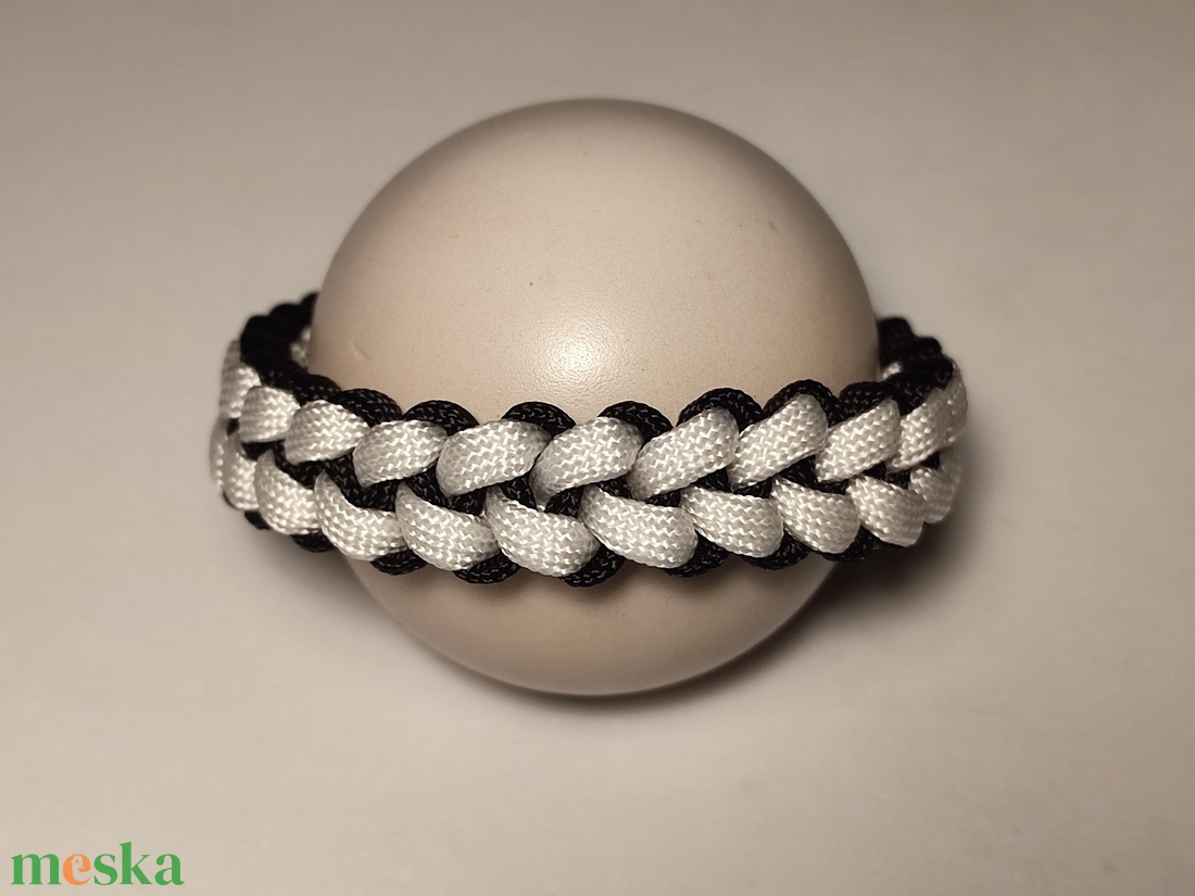 Vipera Paracord karkötő - ékszer - karkötő - fonott karkötő - Meska.hu