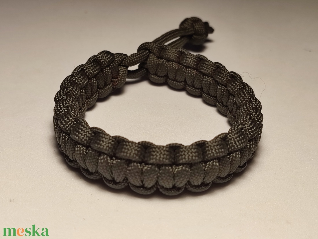 Mad Max Paracord karkötő - ékszer - karkötő - fonott karkötő - Meska.hu