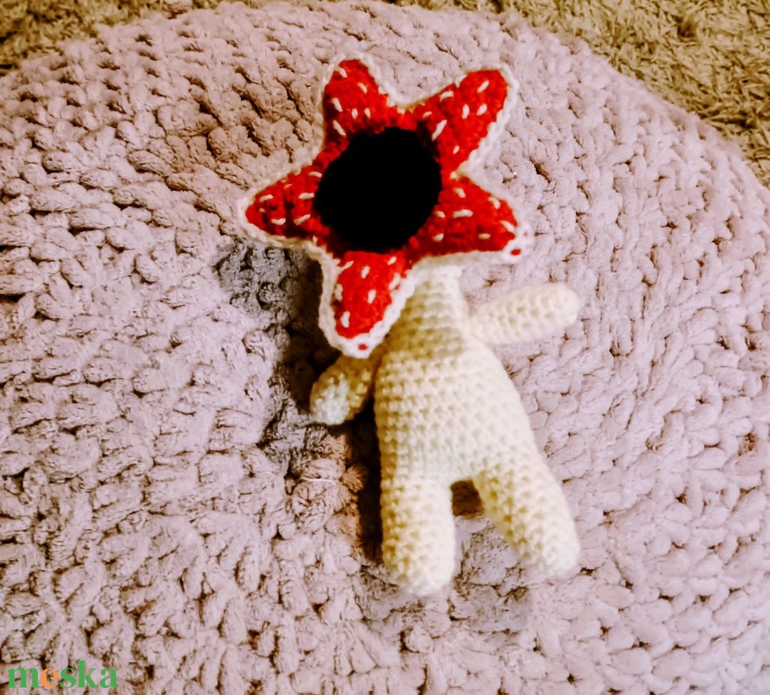 Demogorgon - játék & sport - plüssállat & játékfigura - bagoly - Meska.hu