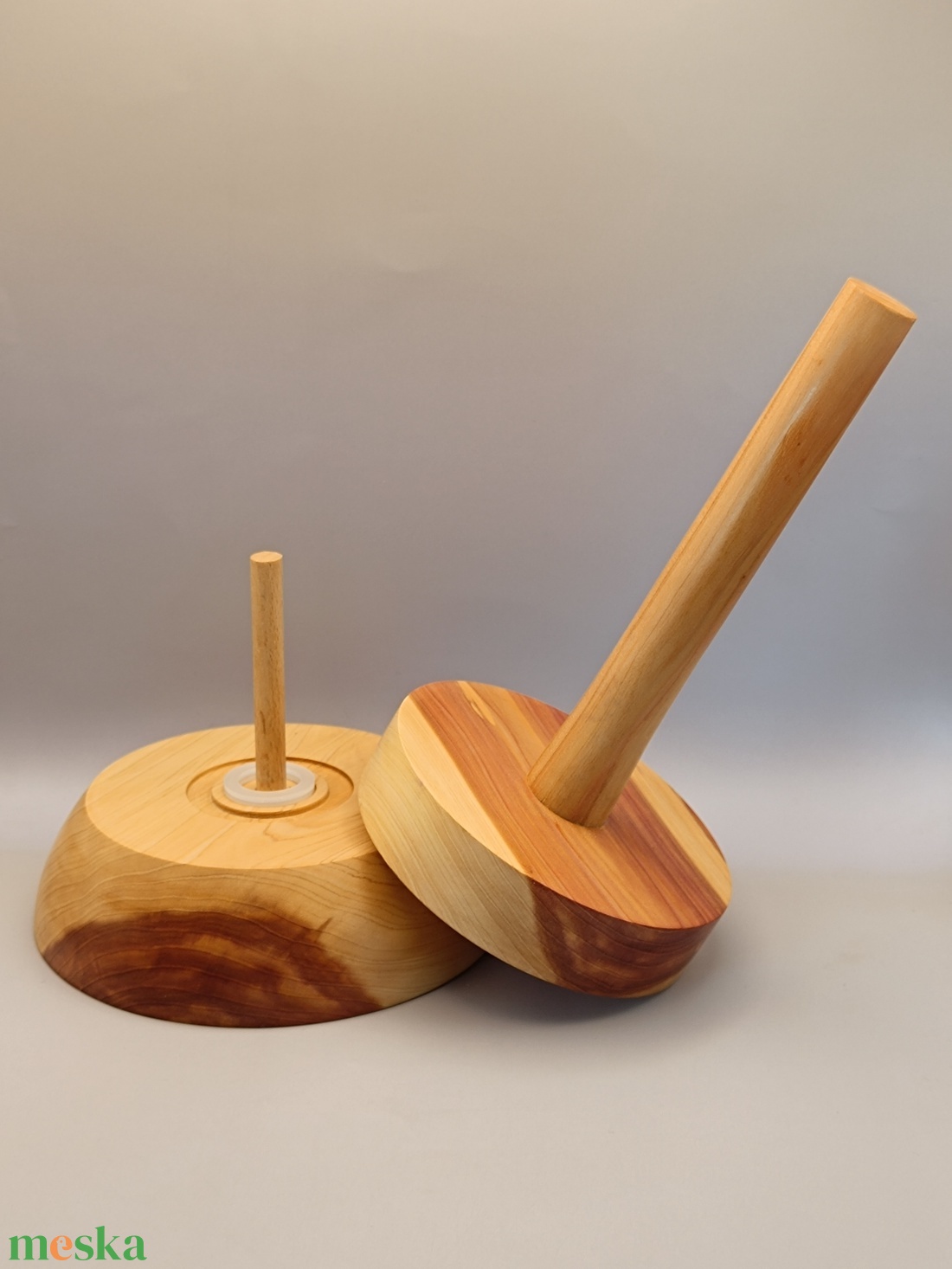 Fonaltartó, forgó segéd  - kellékek & szerszámok - szerszámok, eszközök - eszköz kötéshez, horgoláshoz - Meska.hu