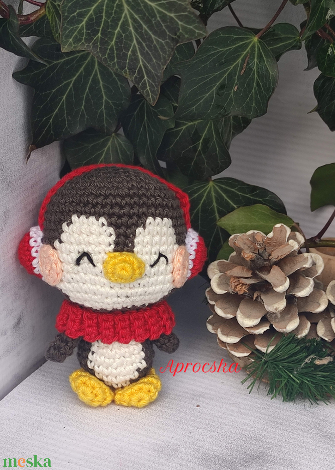 Kicsi pingvin - akár fenyő dísznek - karácsony - karácsonyi lakásdekoráció - karácsonyi manók, figurák - Meska.hu