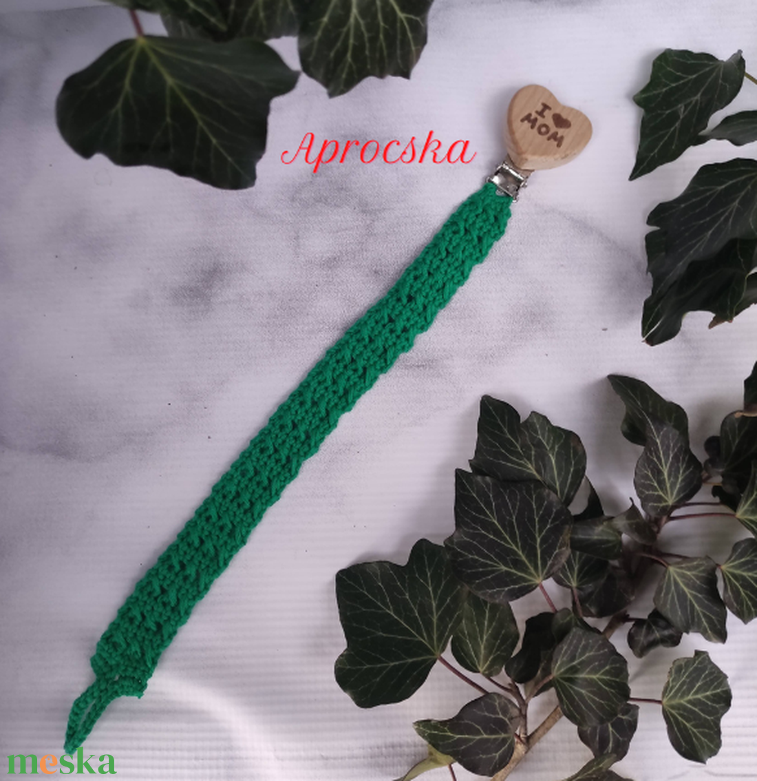 Cumilánc - szív alakú I love mom - felirattal - játék & sport - 3 éves kor alattiaknak - cumilánc - Meska.hu Cumilánc - szív alakú I love mom - felirattal - játék & sport - 3 éves kor alattiaknak - cumilánc - Meska.hu