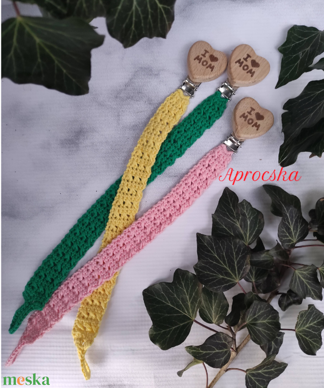 Cumilánc - szív alakú I love mom - felirattal - játék & sport - 3 éves kor alattiaknak - cumilánc - Meska.hu Cumilánc - szív alakú I love mom - felirattal - játék & sport - 3 éves kor alattiaknak - cumilánc - Meska.hu