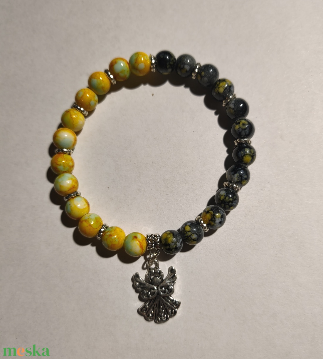 Karkötő charmos - ékszer - karkötő - gyöngyös karkötő - Meska.hu