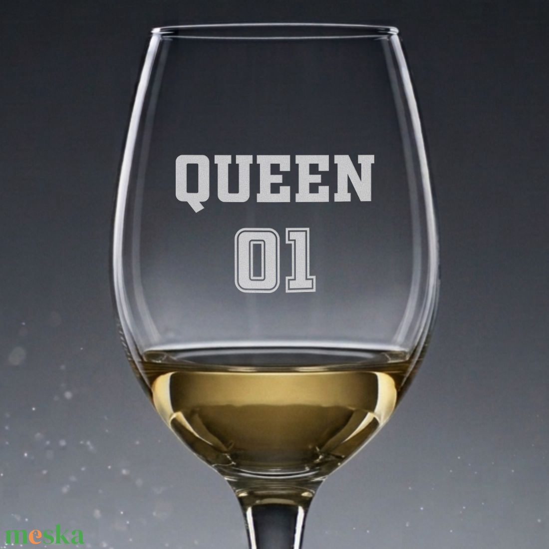 KING és QUEEN páros borospohár készlet mosogatógépben mosható tartós gravírozással 3dl 300ml - otthon & életmód - konyhafelszerelés, tálalás - tálalás - boros poharak, szettek - Meska.hu
