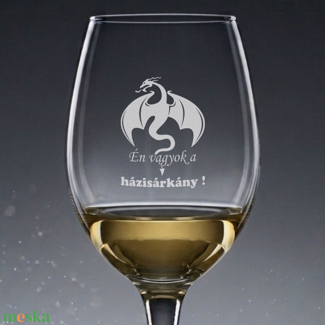 Csak egy király és egy házisárkány páros borospohár készlet mosogatógépben mosható tartós gravírozással 3dl 300ml - otthon & életmód - konyhafelszerelés, tálalás - tálalás - boros poharak, szettek - Meska.hu