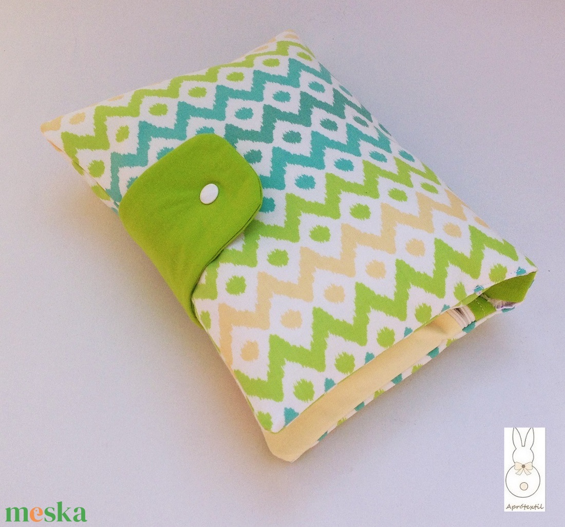 30%-os akció A tavasz színei -pelenkatáska, pelenkázó neszesszer! - táska & tok - pelenkatáska - pelenkatartó tok - Meska.hu