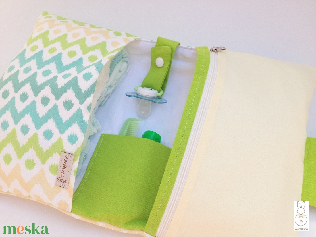 30%-os akció A tavasz színei -pelenkatáska, pelenkázó neszesszer! - táska & tok - pelenkatáska - pelenkatartó tok - Meska.hu