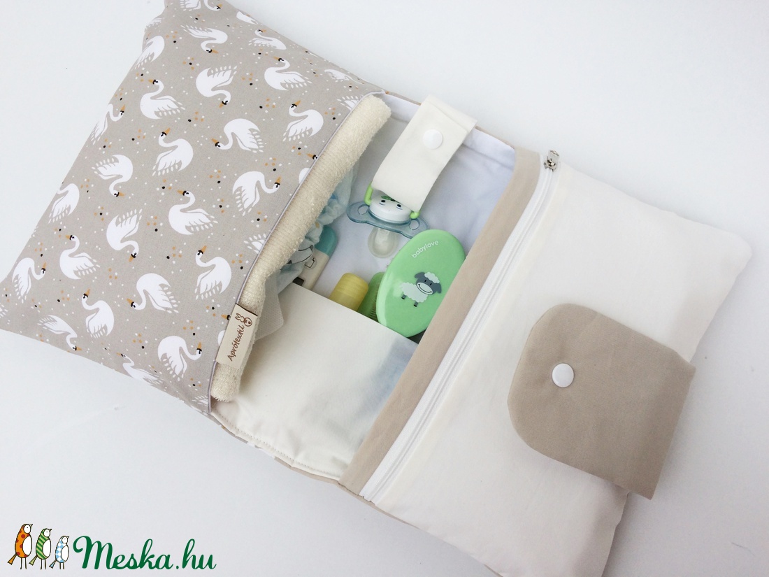 Hattyúk- Pelenkatáska, pelenkatartó, pelenkázó neszeszer-  -  - Meska.hu