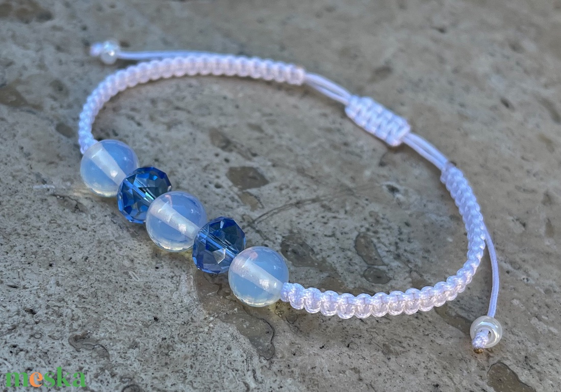 Opalit karkötő - ékszer - karkötő - fonott karkötő - Meska.hu