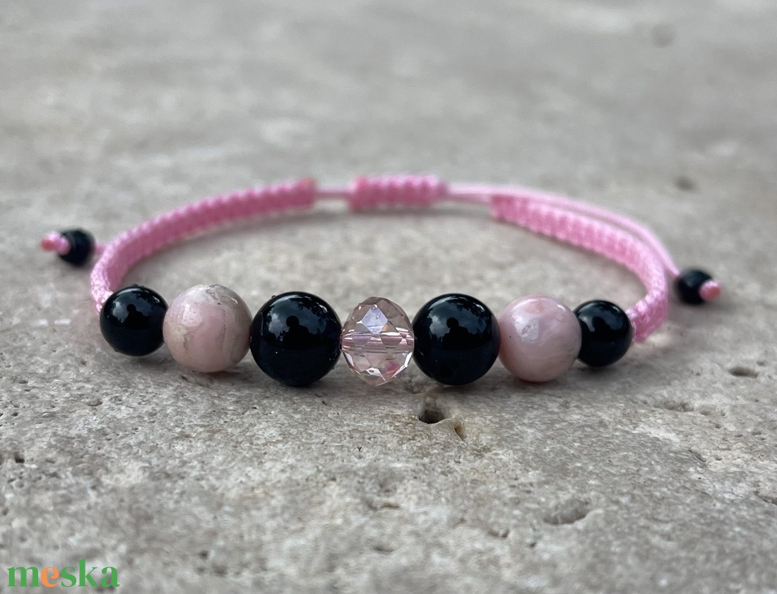 Pink opál és ónix ásvány karkötő - ékszer - karkötő - fonott karkötő - Meska.hu