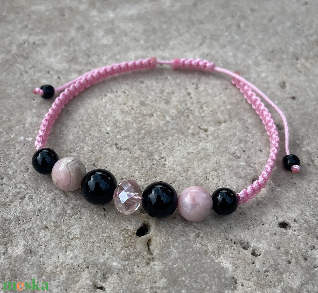 Pink opál és ónix ásvány karkötő - ékszer - karkötő - fonott karkötő - Meska.hu