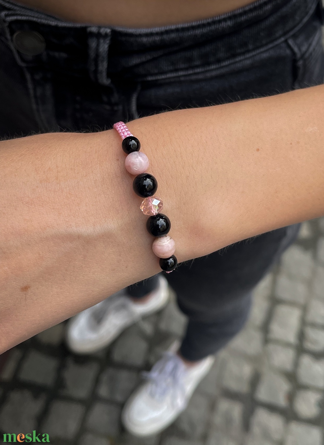 Pink opál és ónix ásvány karkötő - ékszer - karkötő - fonott karkötő - Meska.hu