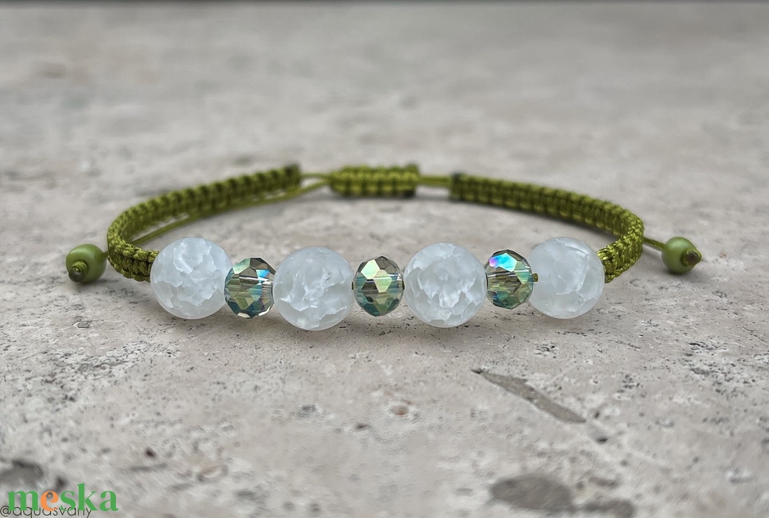 Matt roppantott hegyikristály karkötő - ékszer - karkötő - fonott karkötő - Meska.hu