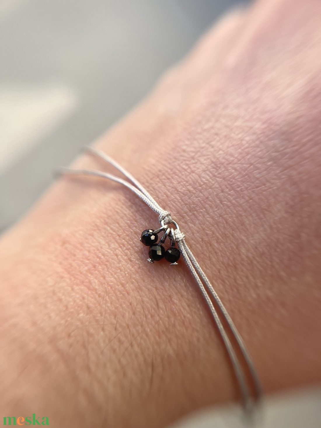 FINE LINE - stabilitás - minimalista fekete turmalin karkötő - ékszer - karkötő - fonott karkötő - Meska.hu