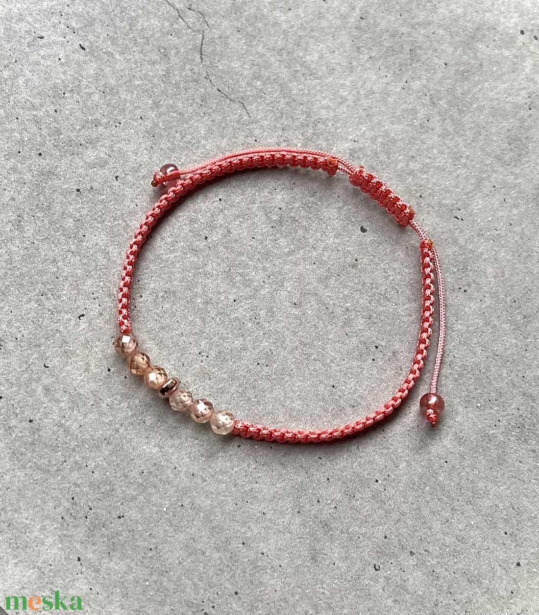 Púder cirkon és rosegold hematit makramé ásvány karkötő - ékszer - karkötő - fonott karkötő - Meska.hu