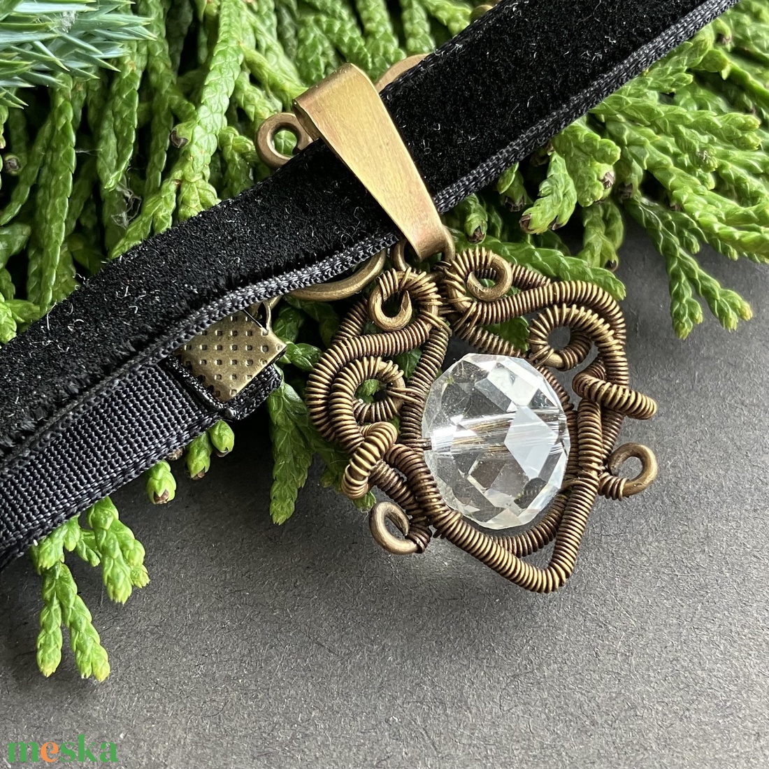 LUX - sárgaréz áttetsző choker - ékszer - nyaklánc - medálos nyaklánc - Meska.hu LUX - sárgaréz áttetsző choker - ékszer - nyaklánc - medálos nyaklánc - Meska.hu