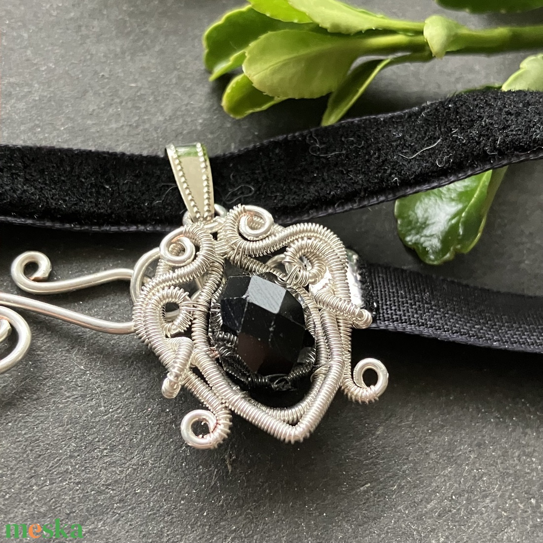 Ezüst fekete choker - ékszer - nyaklánc - nyakpánt, gallér - Meska.hu Ezüst fekete choker - ékszer - nyaklánc - nyakpánt, gallér - Meska.hu