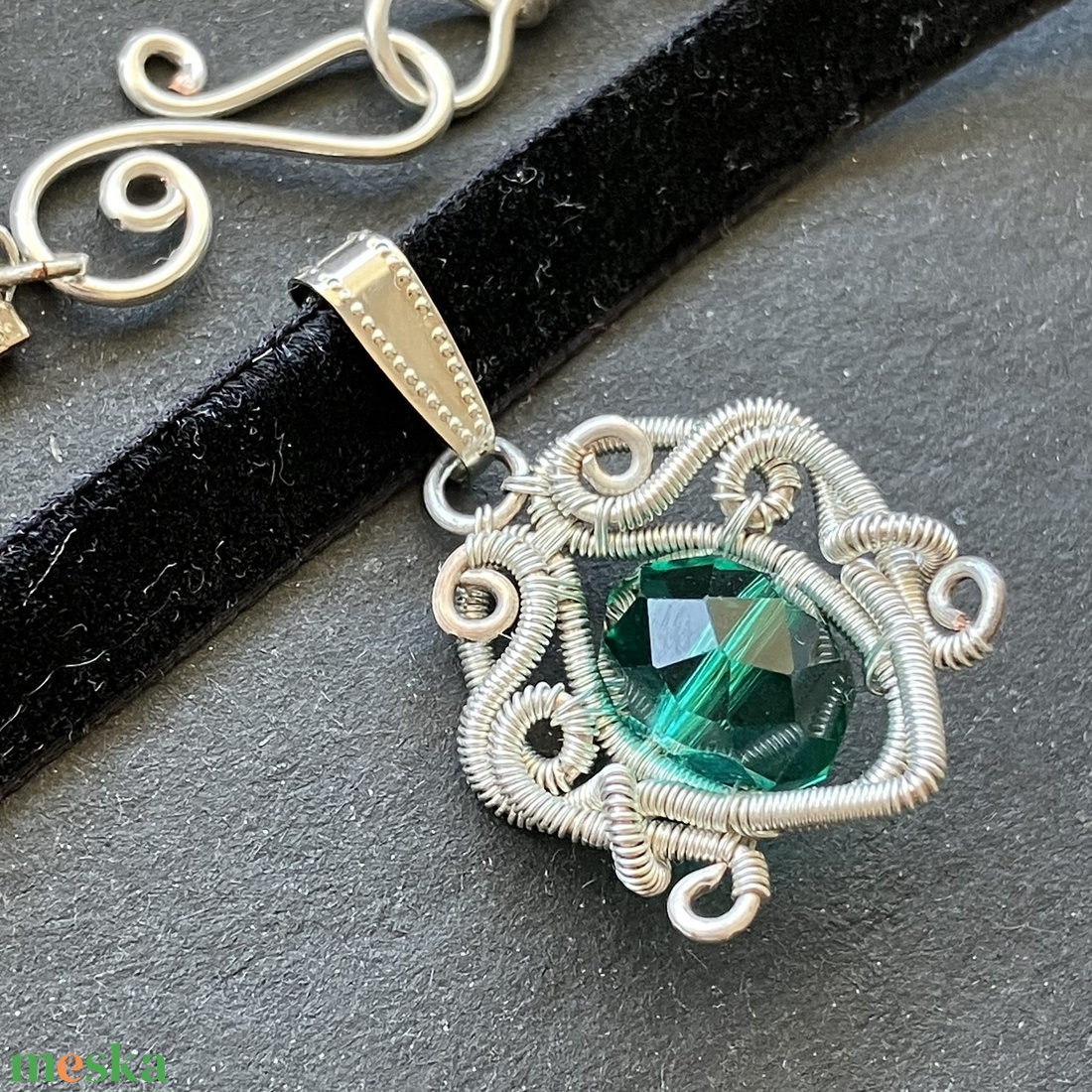 Ezüst smaradgzöld choker nyaklánc - ékszer - nyaklánc - nyakpánt, gallér - Meska.hu