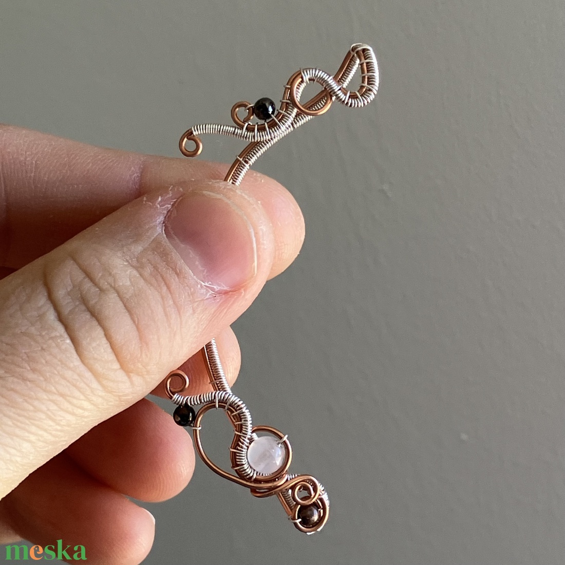 Réz és ezüst fülékszer rózsakvarccal - ékszer - fülbevaló - fülékszer - Meska.hu