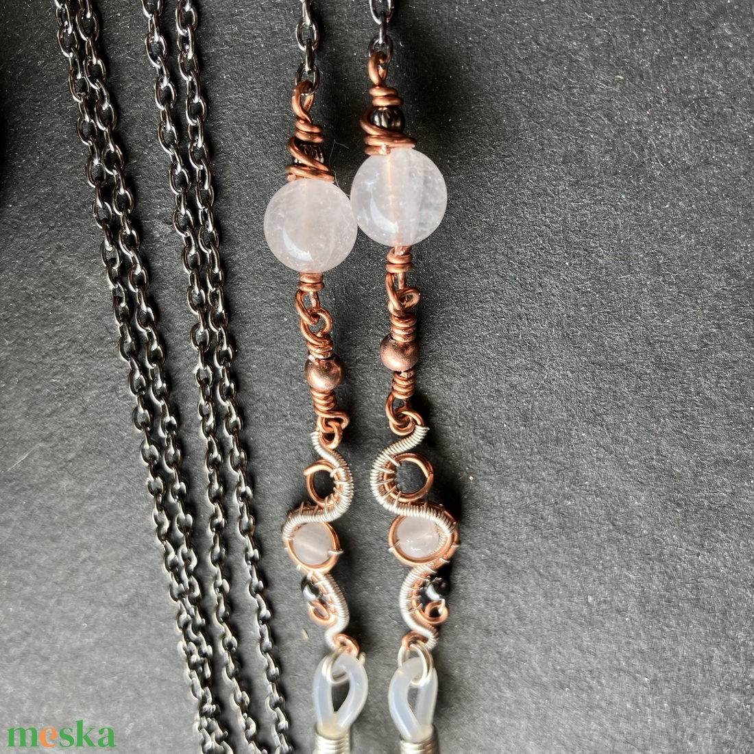 Réz és ezüst szemüveglánc rózsakvarccal - ékszer - szemüveglánc - Meska.hu