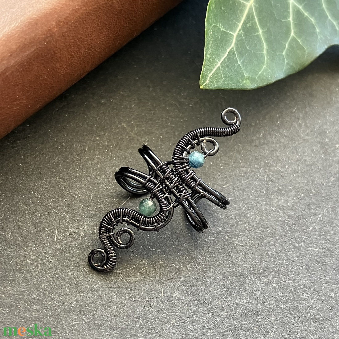 Fekete zöld turmalin fülgyűrű - ékszer - fülbevaló - fülgyűrű - Meska.hu