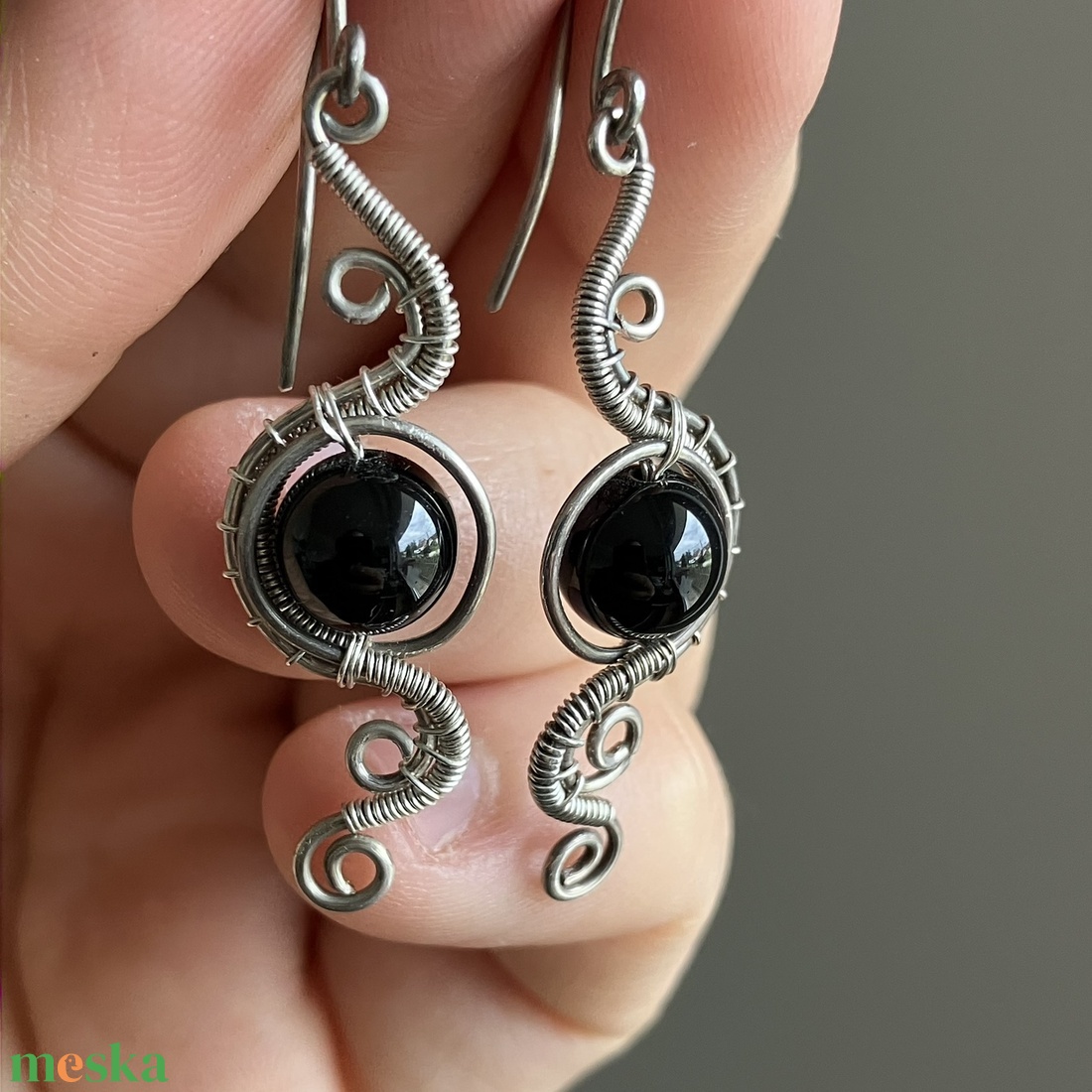 925 sterling ezüst és ónix  fülbevaló - ékszer - fülbevaló - lógó fülbevaló - Meska.hu