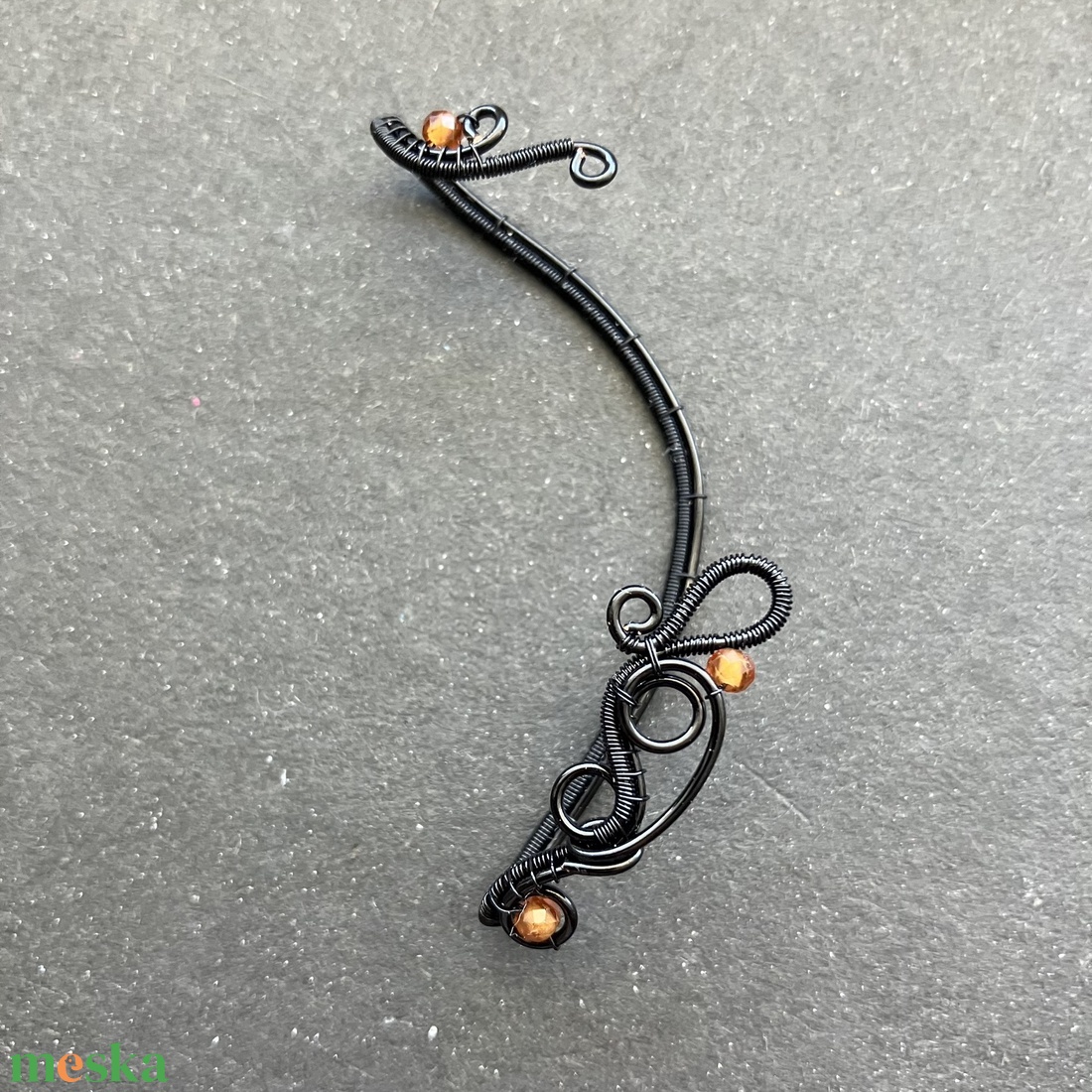 Fekete és narancs fülékszer - ékszer - fülbevaló - fülékszer - Meska.hu