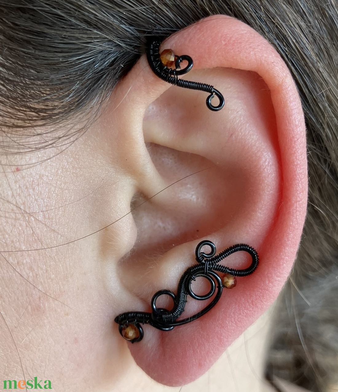 Fekete és narancs fülékszer - ékszer - fülbevaló - fülékszer - Meska.hu