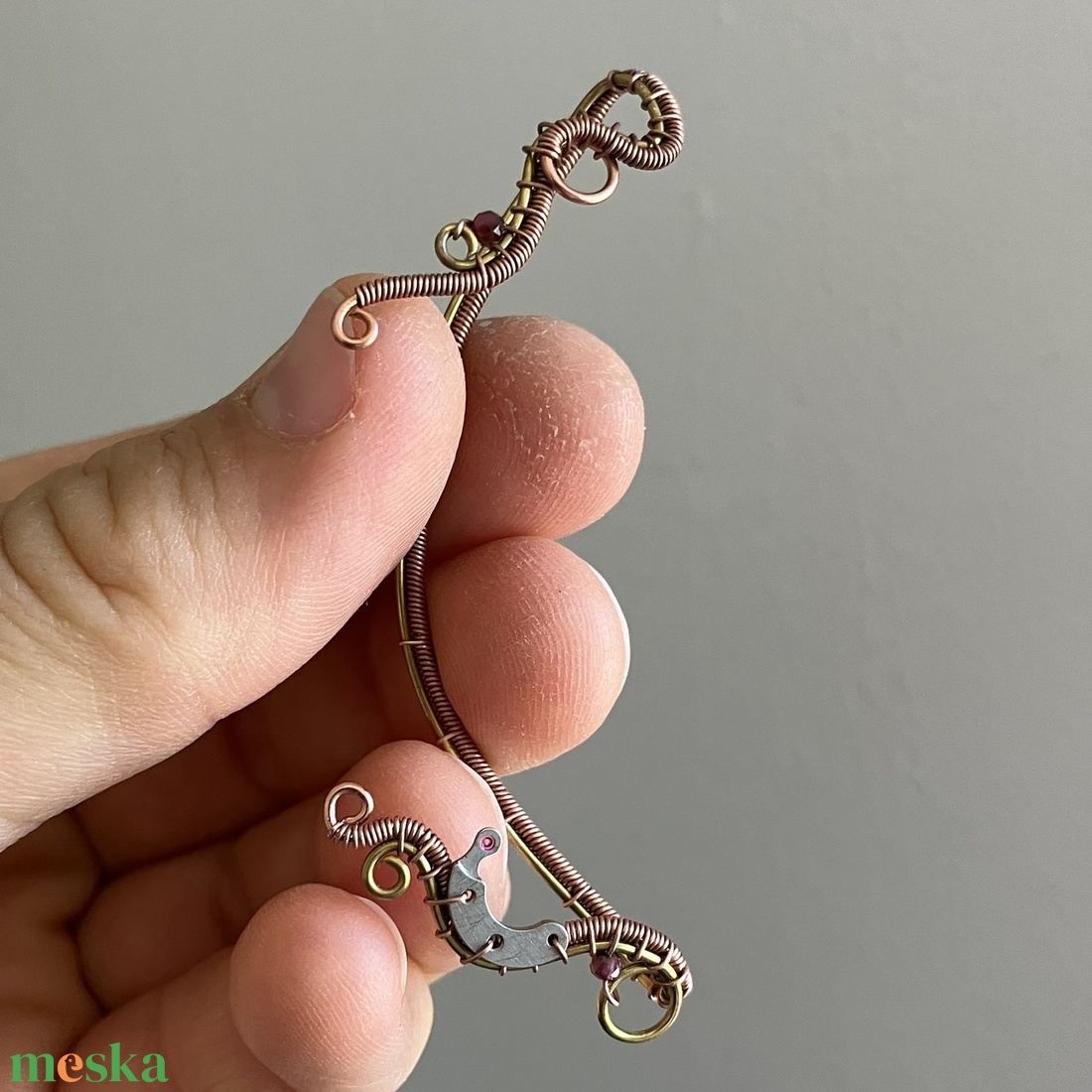 Sárgaréz és vörösréz steampunk fülékszer gránáttal - ékszer - fülbevaló - fülékszer - Meska.hu