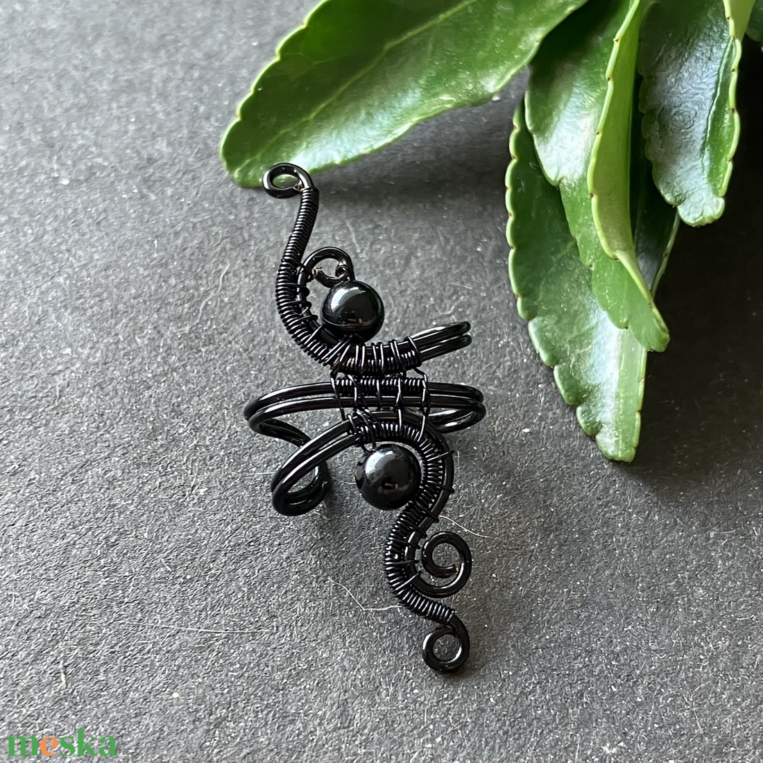 Fekete és ónix fülgyűrű - ékszer - fülbevaló - fülgyűrű - Meska.hu