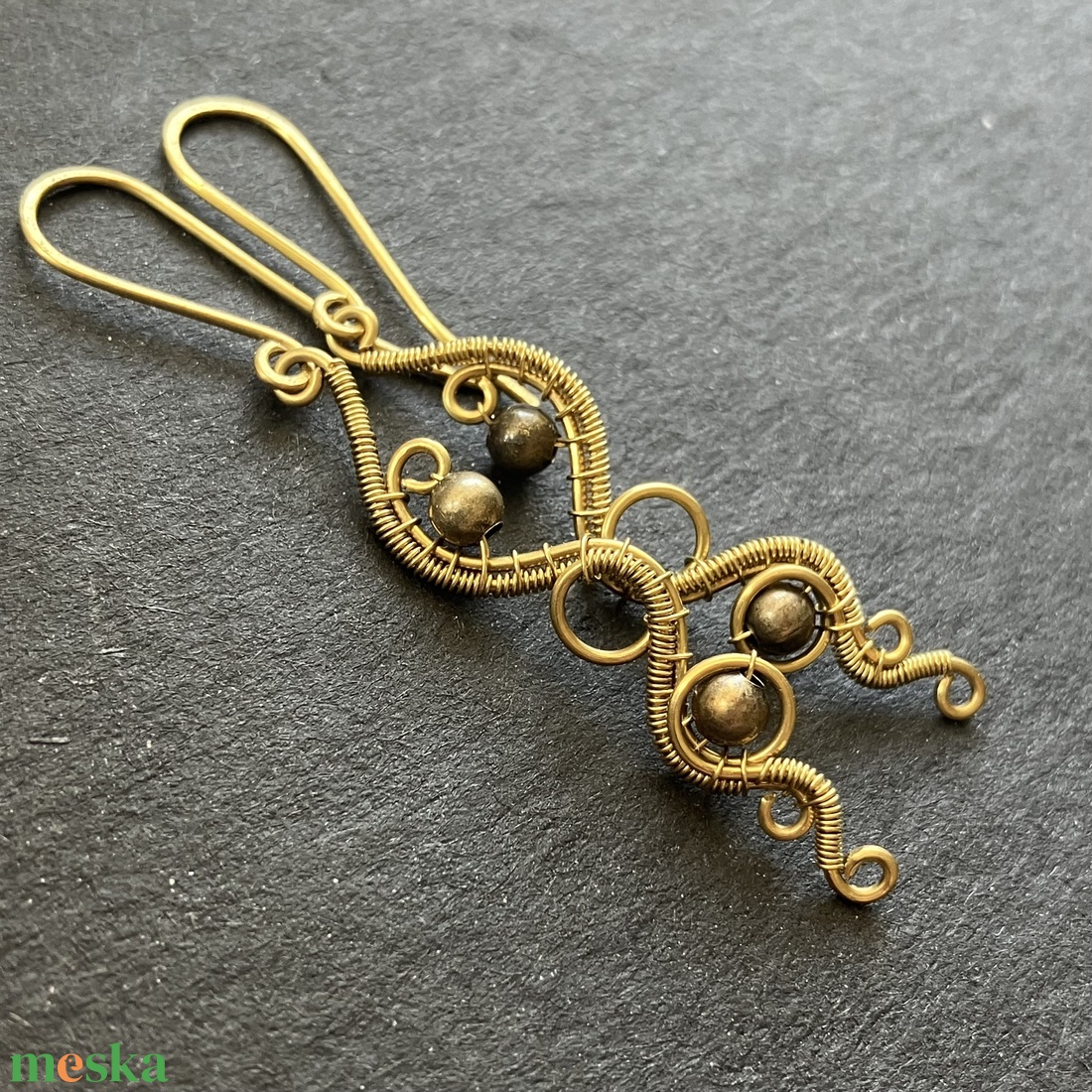 Sárgaréz lógós fülbevaló - ékszer - fülbevaló - lógó fülbevaló - Meska.hu