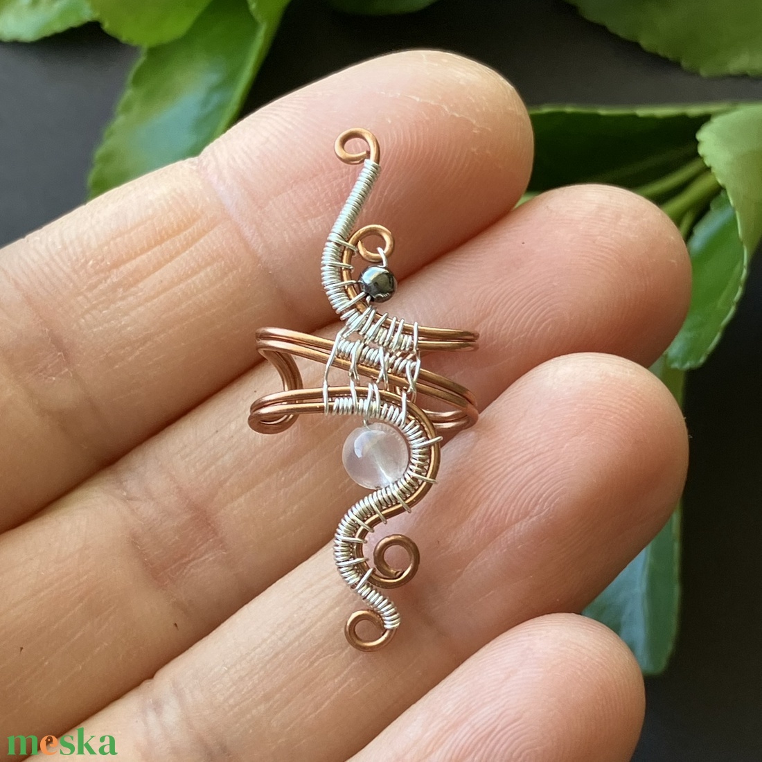 Réz és ezüst rózsakvarc fülgyűrű - ékszer - fülbevaló - fülgyűrű - Meska.hu