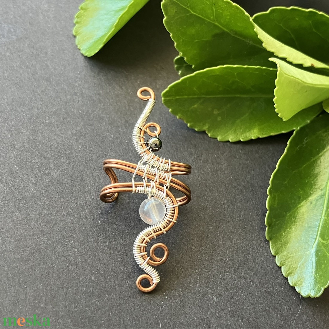 Réz és ezüst rózsakvarc fülgyűrű - ékszer - fülbevaló - fülgyűrű - Meska.hu