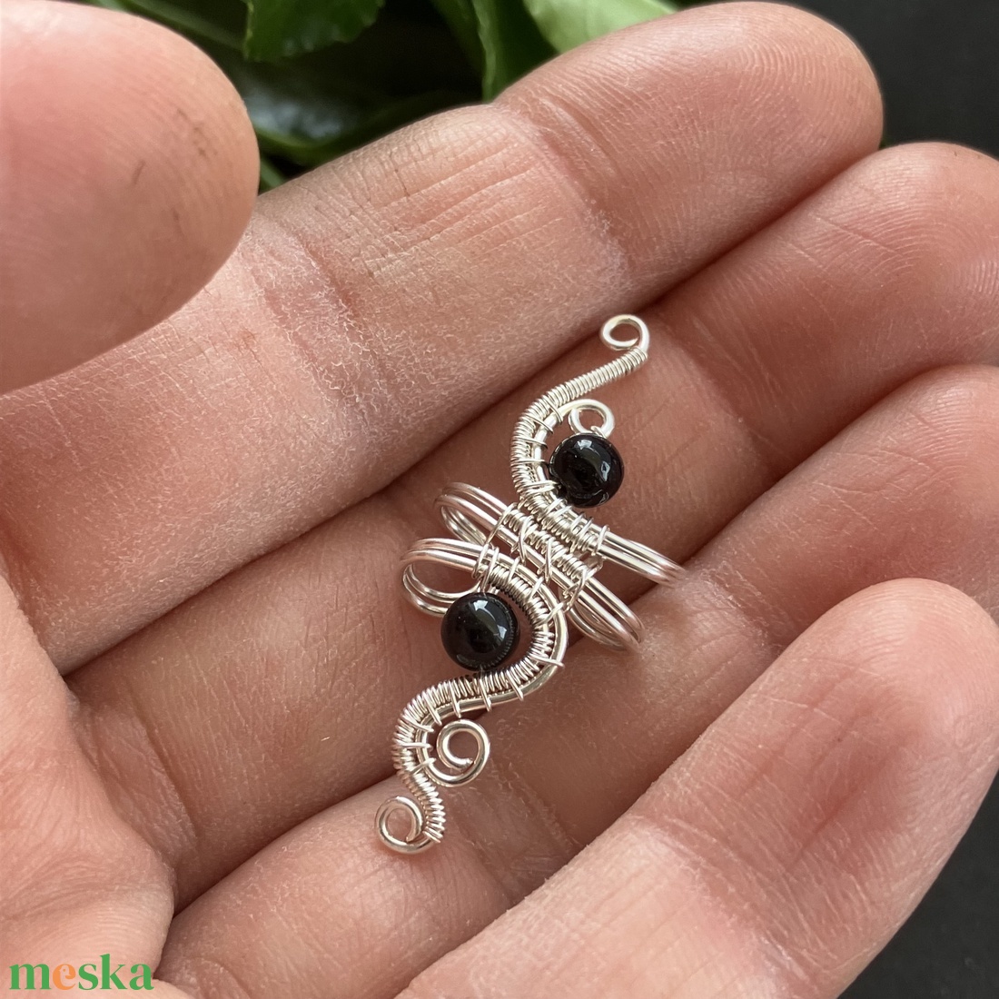 Ezüst ónix fülgyűrű - ékszer - fülbevaló - fülgyűrű - Meska.hu