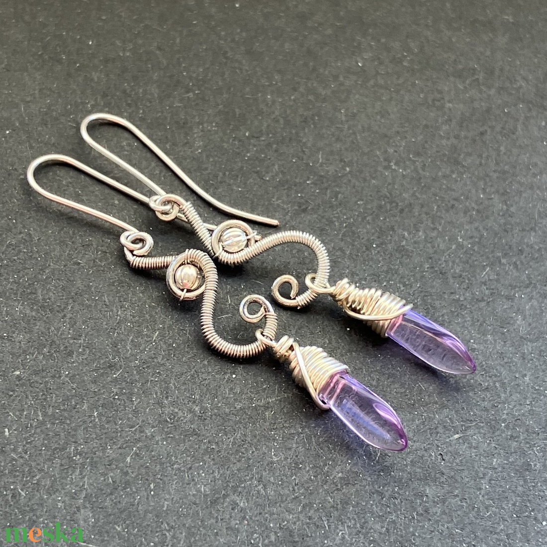Ezüst lila fülbevaló - ékszer - fülbevaló - lógó fülbevaló - Meska.hu