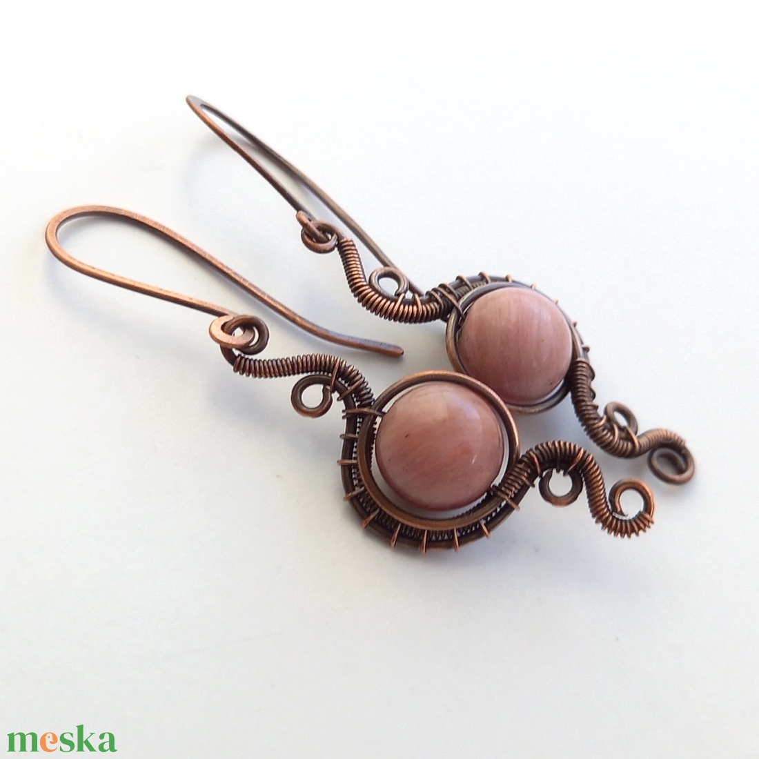 Réz és rodonit fülbevaló - ékszer - fülbevaló - lógó fülbevaló - Meska.hu