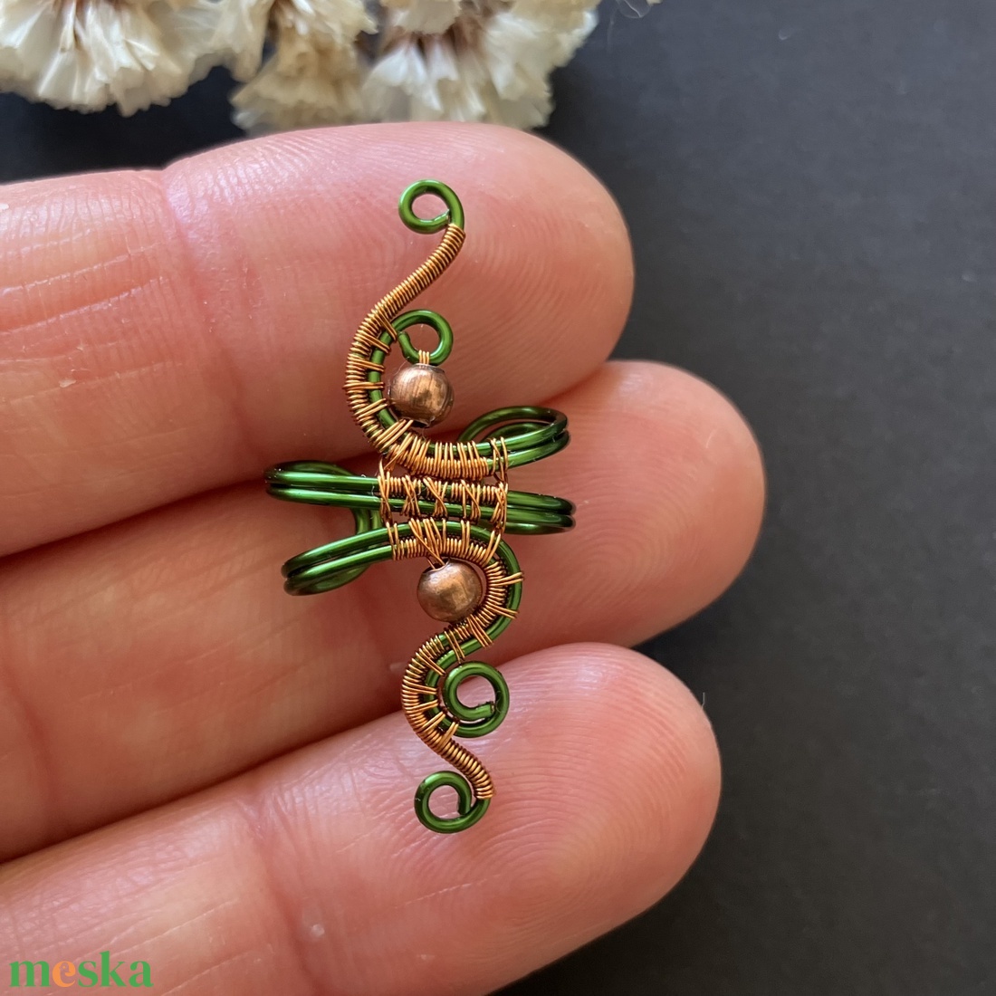 FREEDOM zöld-vörösréz fülgyűrű - ékszer - fülbevaló - fülgyűrű - Meska.hu