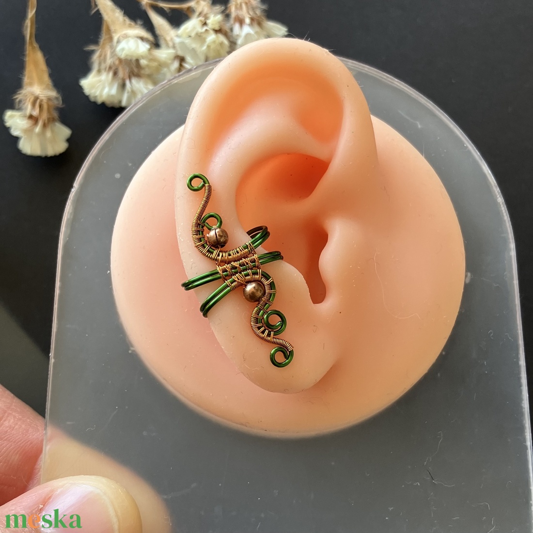 FREEDOM zöld-vörösréz fülgyűrű - ékszer - fülbevaló - fülgyűrű - Meska.hu