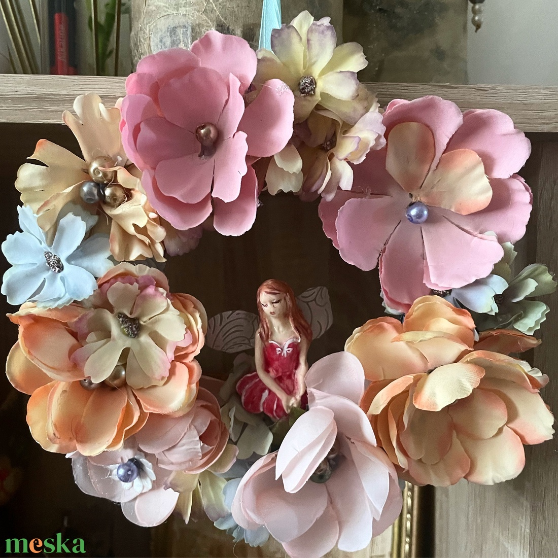 Virágos ajtódísz tündérrel - otthon & életmód - dekoráció - ajtó- és ablak dekoráció - ajtódísz & kopogtató - Meska.hu