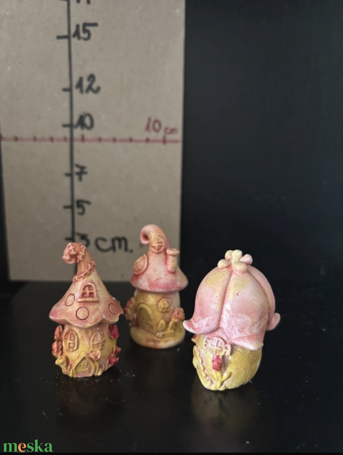 Kerámia mini manólak tündérház - kellékek & szerszámok - dekorációs kellékek - figurák - Meska.hu