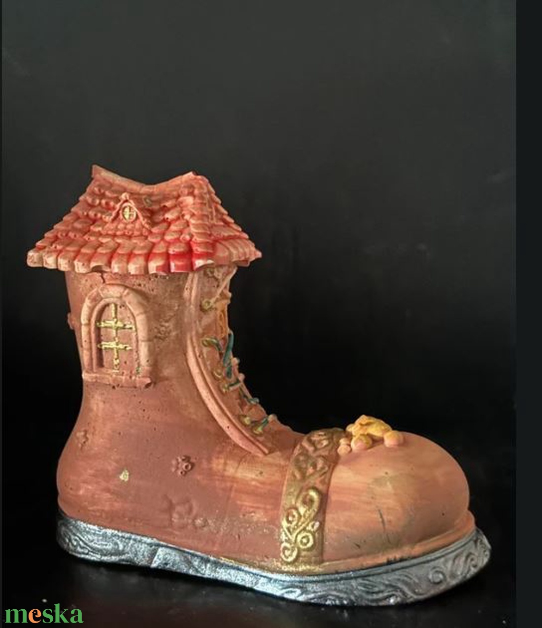 Manólak kerámia cipőház tündérkerti bakancs - otthon & életmód - dekoráció - dekoratív figurák és szobrok - Meska.hu