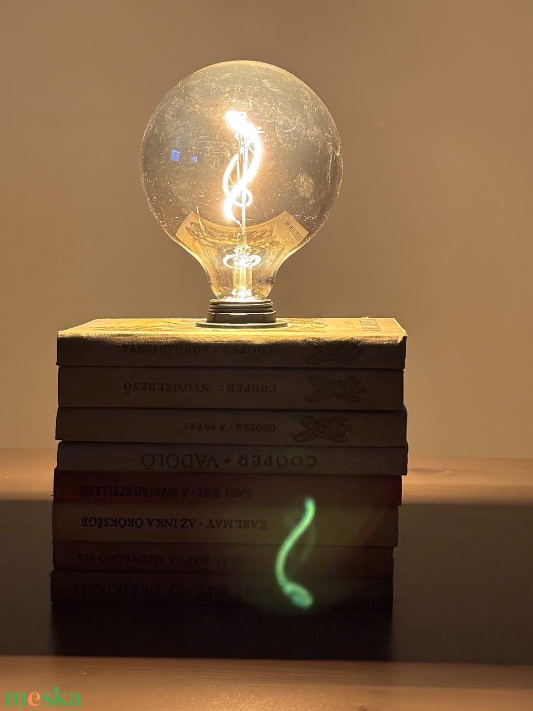 Ritka egyedi könyv lámpa olvasó asztali lámpa - otthon & életmód - lámpa - asztali lámpa - Meska.hu